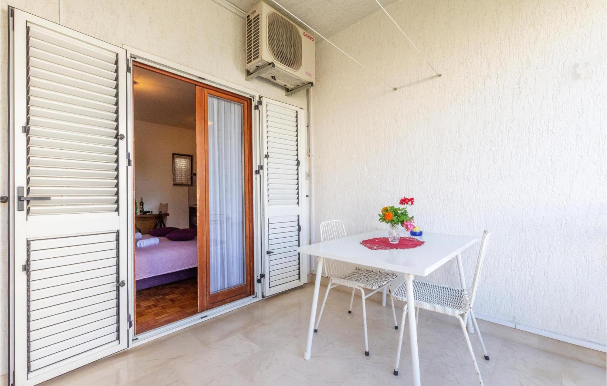 Lovely Apartment In Stobrec With Wifi Split Kültér fotó